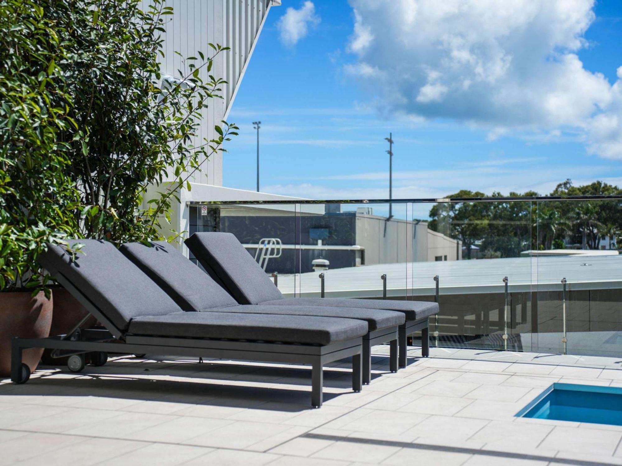 Mantra Gladstone Aparthotel Exteriör bild