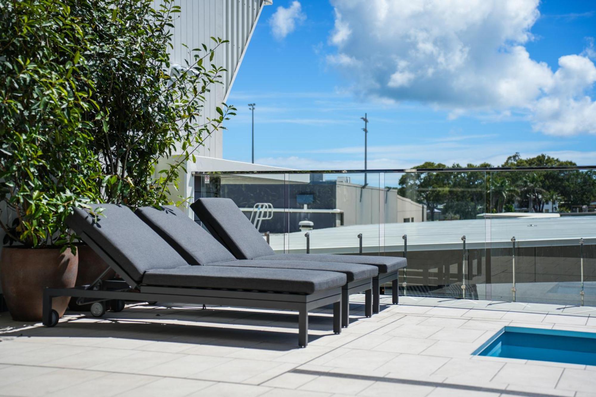Mantra Gladstone Aparthotel Exteriör bild